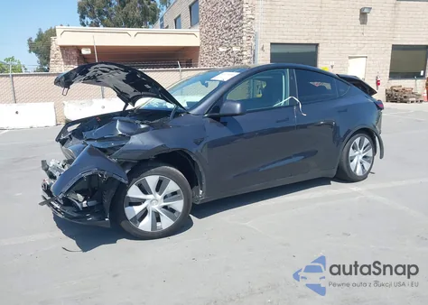 2024 Tesla Model Y Long Range Dual Motor All-Wheel Drive from USA, damaged, VIN 7SAYGDEE3RF070846